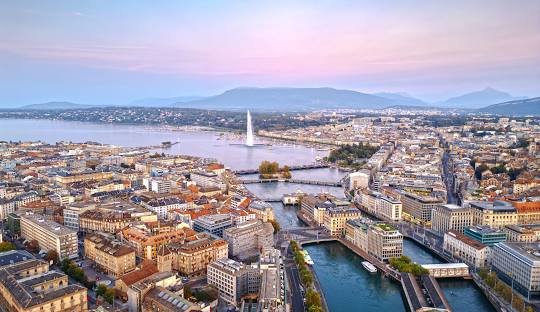 Explore the Cannabis Culture in Geneva and how to obtain (buy) marijuana legally. 