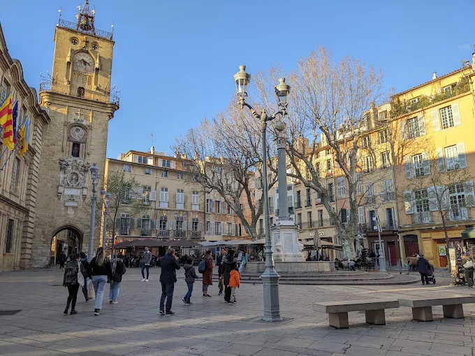 Cannabis culture in Aix-en-Provence, France, featuring Provençal architecture, historic streets and local nightlife